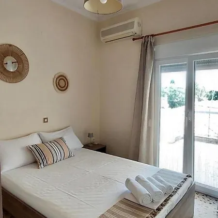 Remvi Apartment 1 Mytilene Exterior photo